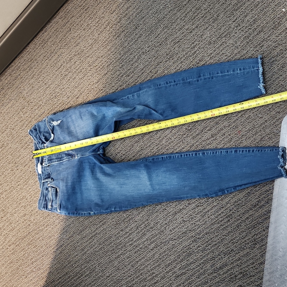 Good American Jean's Size 14 - Picture 9 of 16